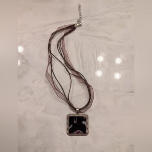 Mauve/black necklace